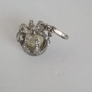Juicy Couture Crown Pearl charm